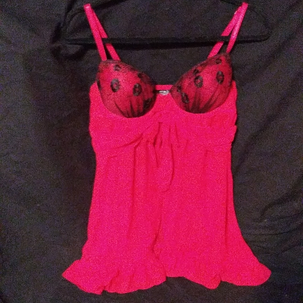 Red With Black Poppy Mesh Overlay & Open Front Bow Ribbon Detail Chemise (L)